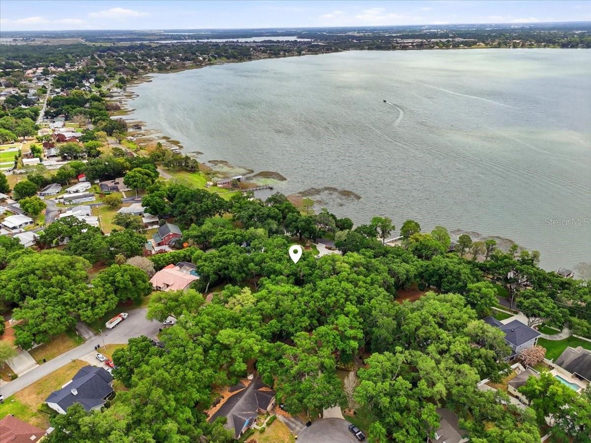 2000 Lake Ariana, Auburndale, FL 33823