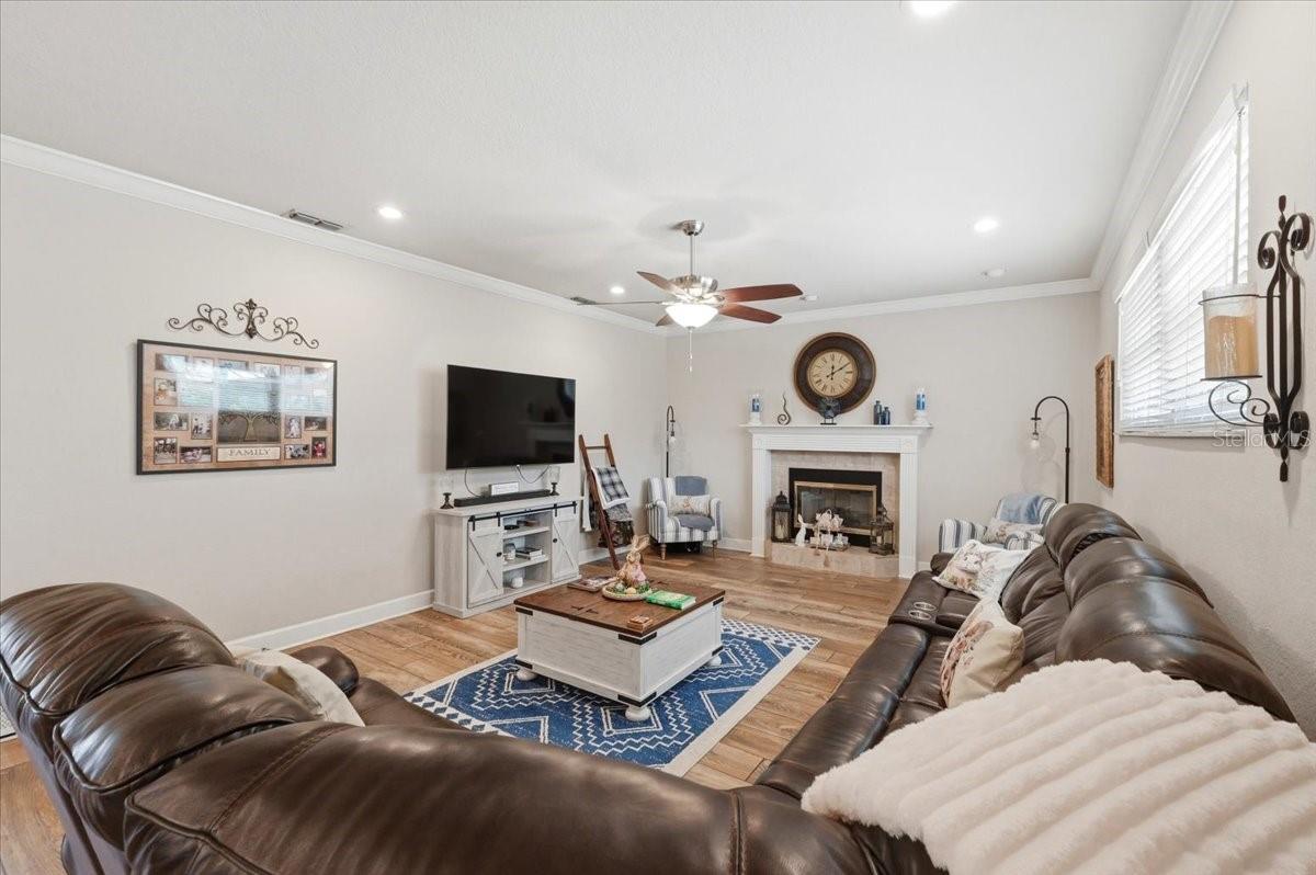 2000 Lake Ariana, Auburndale, FL 33823