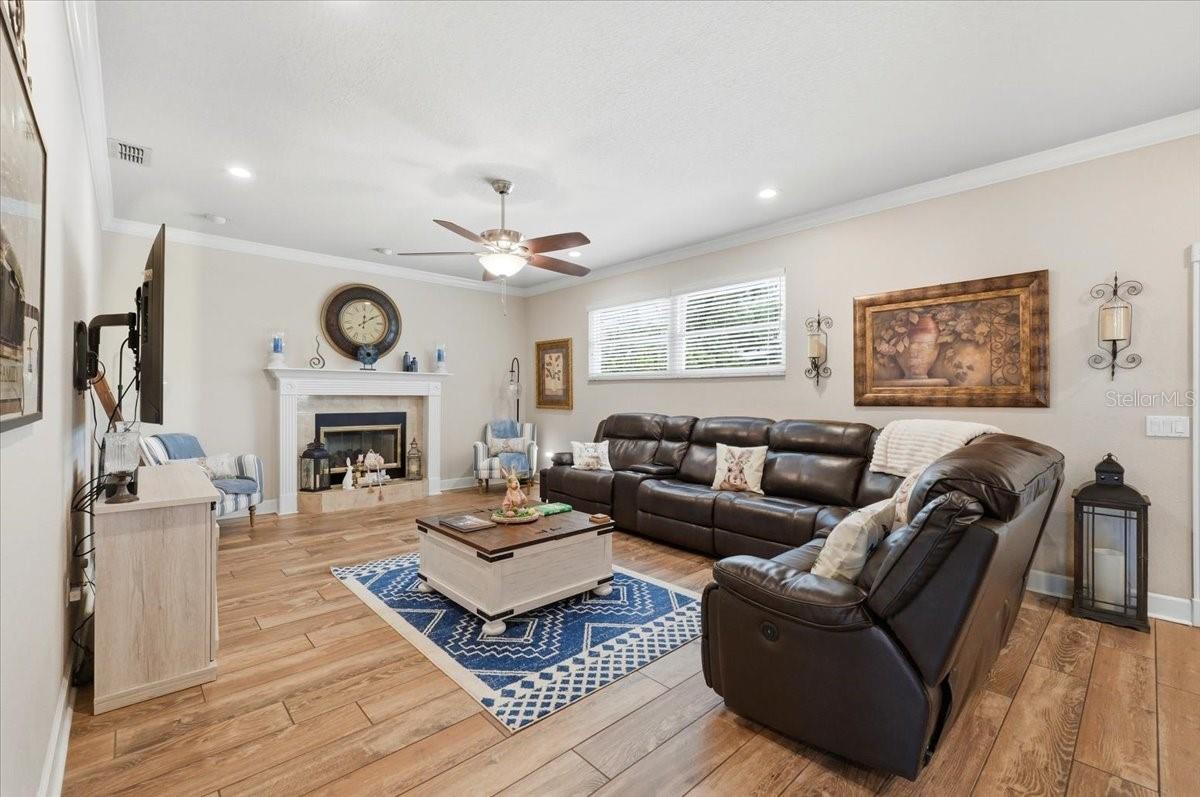 2000 Lake Ariana, Auburndale, FL 33823