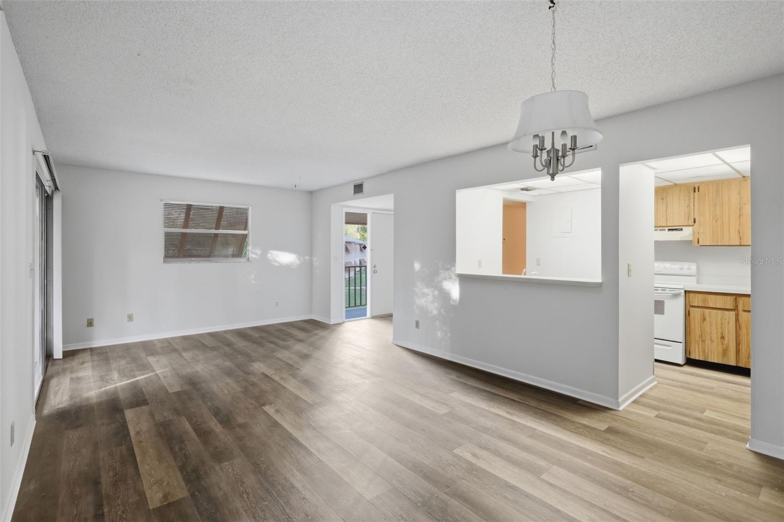 100 Sweetgum Woods Unit 9b, Deltona, FL 32725