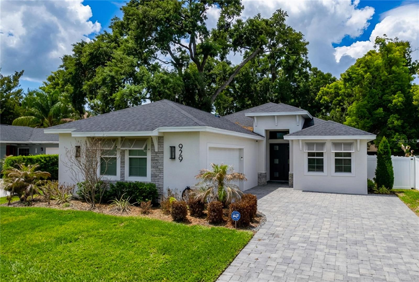 929 Clearview, Lakeland, FL 33801