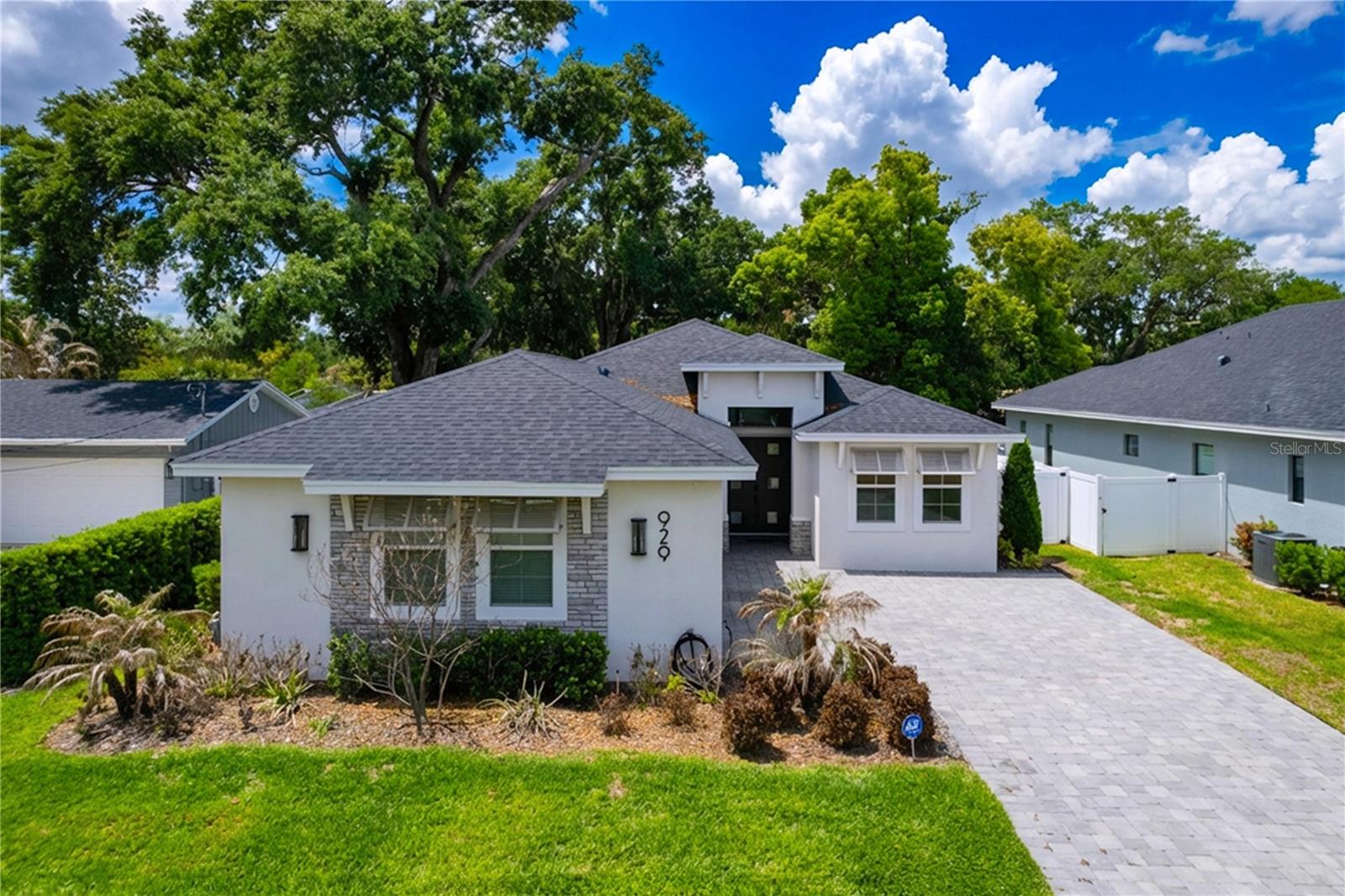 929 Clearview, Lakeland, FL 33801