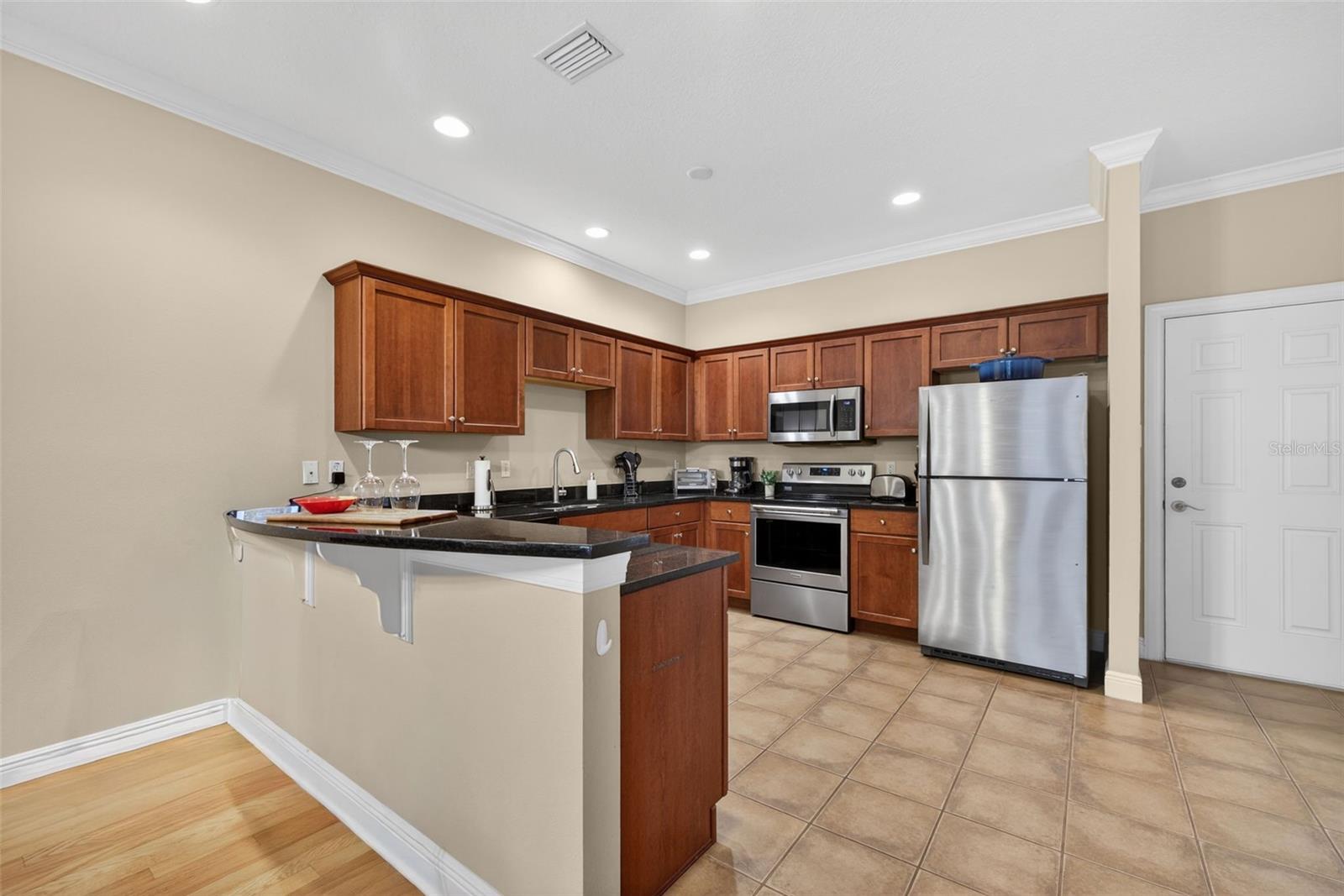 184 Valencia, St Petersburg, FL 33716