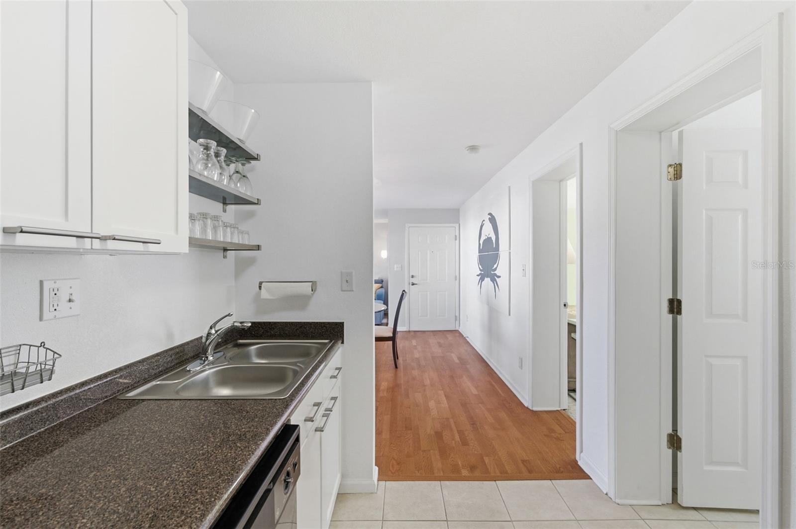 5005 Coquina Key Unit E, St Petersburg, FL 33705