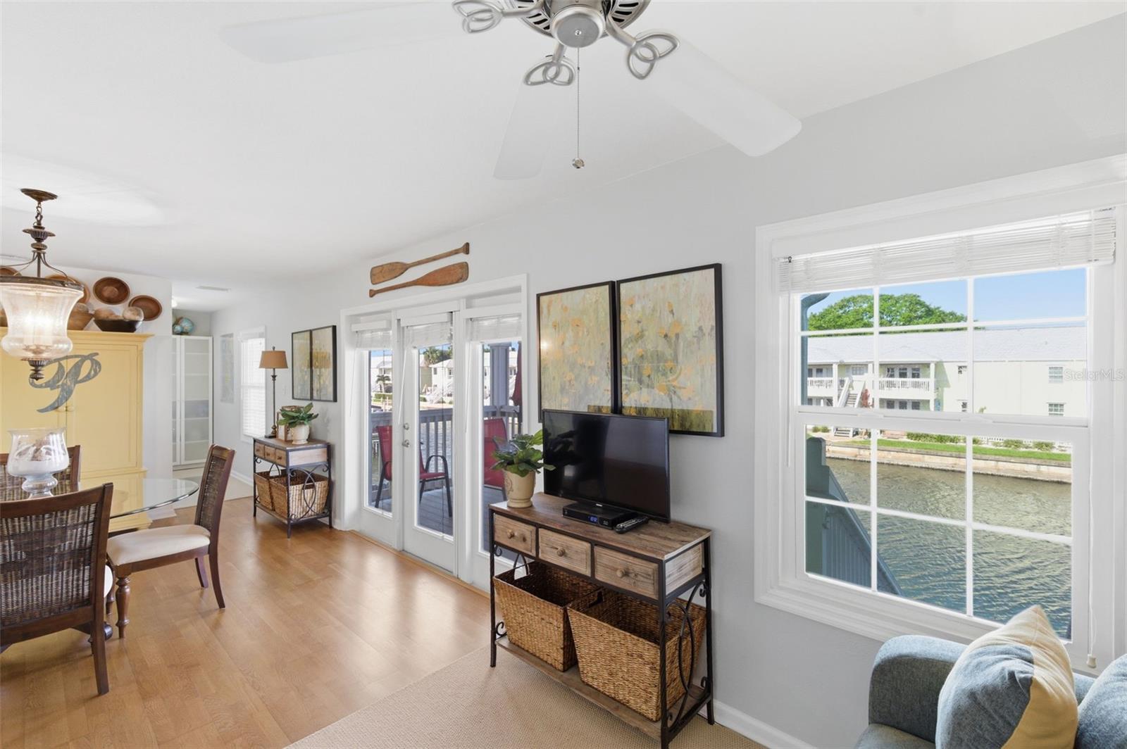 5005 Coquina Key Unit E, St Petersburg, FL 33705