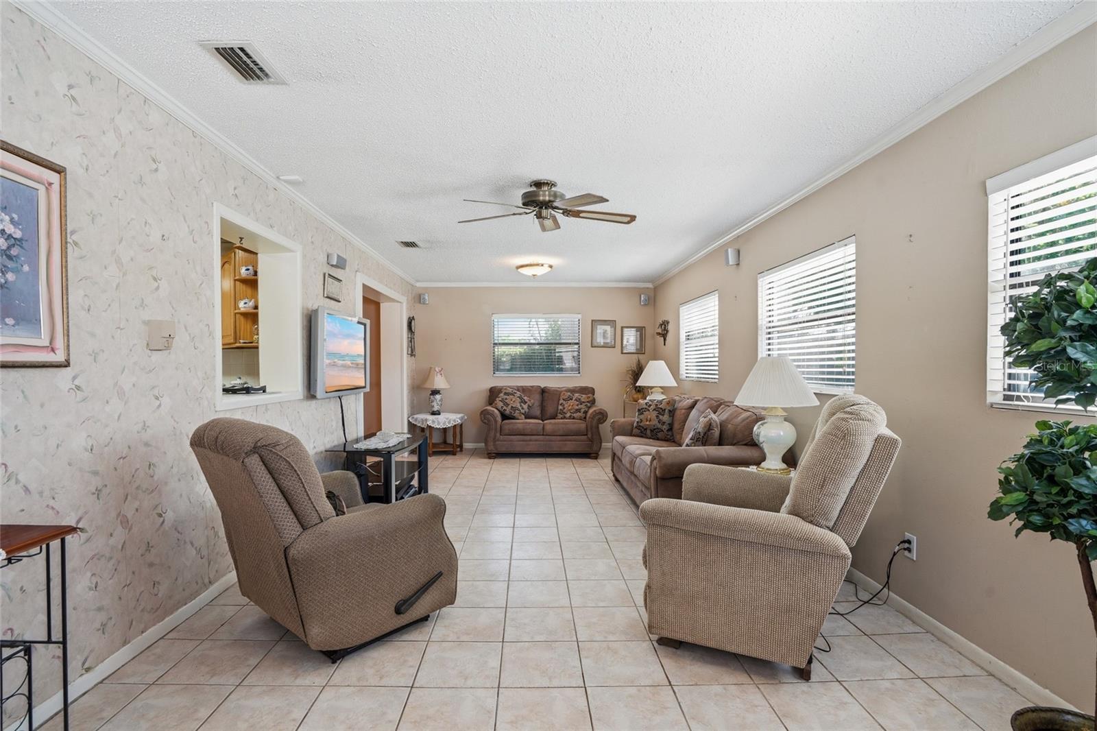 3312 Burke St, Tampa, FL 33614