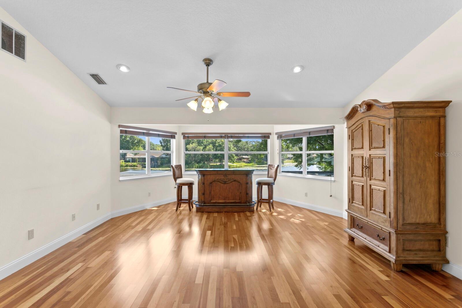 13548 Lake Magdalene, Tampa, FL 33613