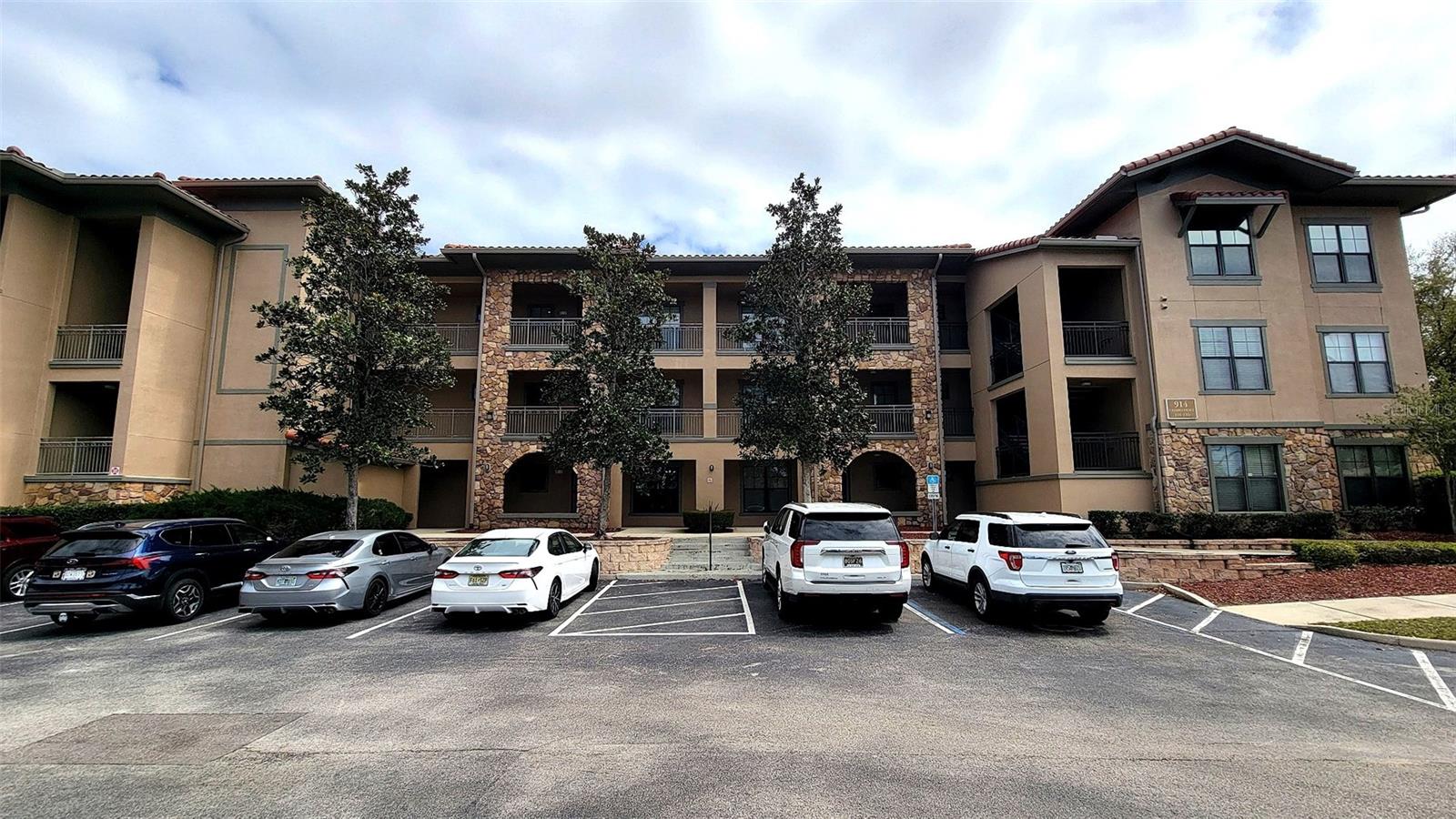 914 Charo Unit 123, Davenport, FL 33897