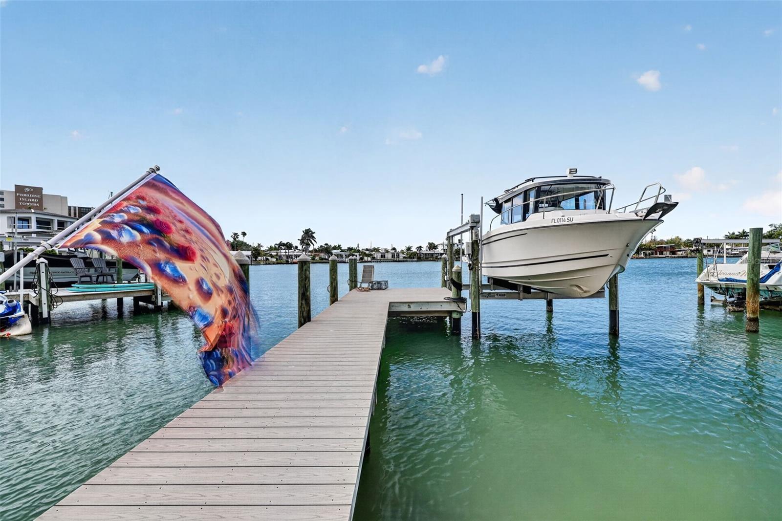 13 Treasure Ln, Treasure Island, FL 33706