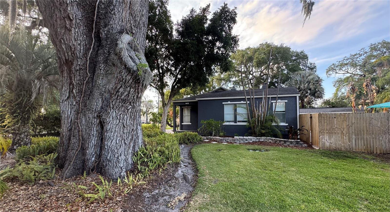795 30th, Orlando, FL 32805