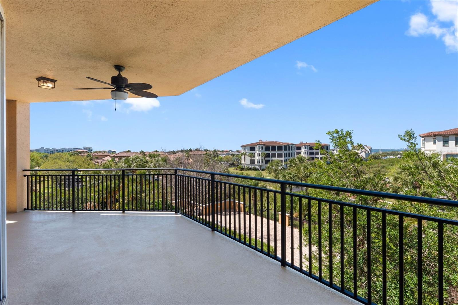 5823 Bowen Daniel Unit 401, Tampa, FL 33616