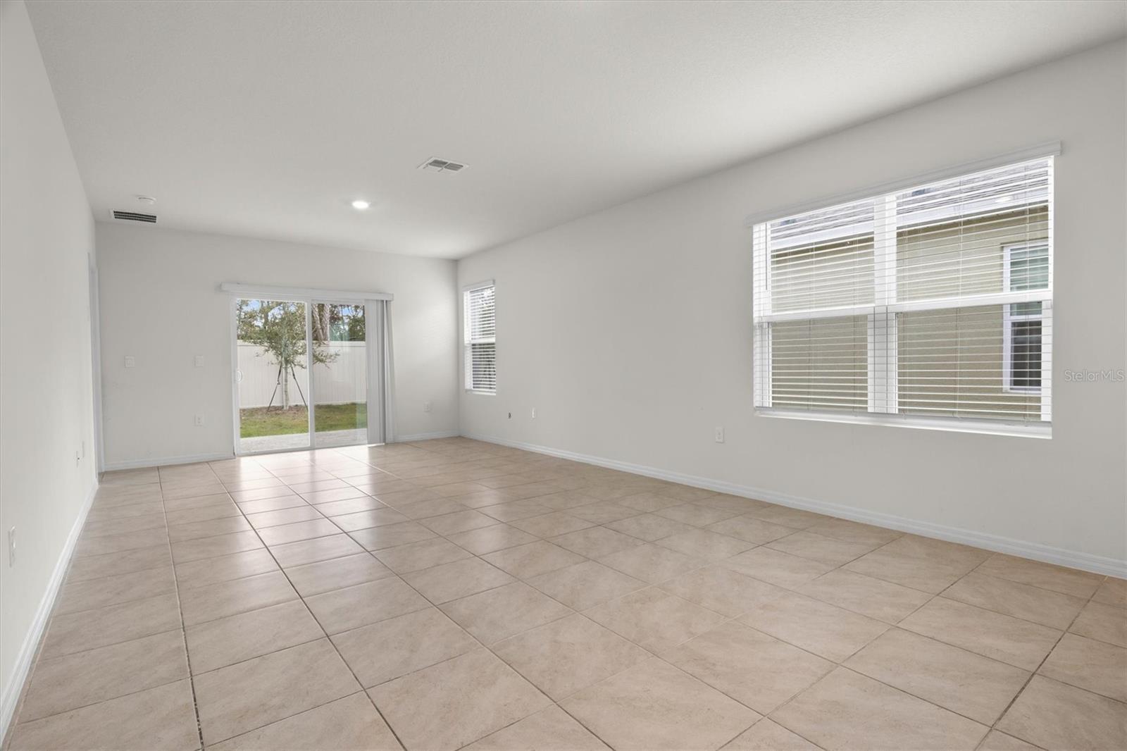 1038 Victoria Parc, Orange City, FL 32763