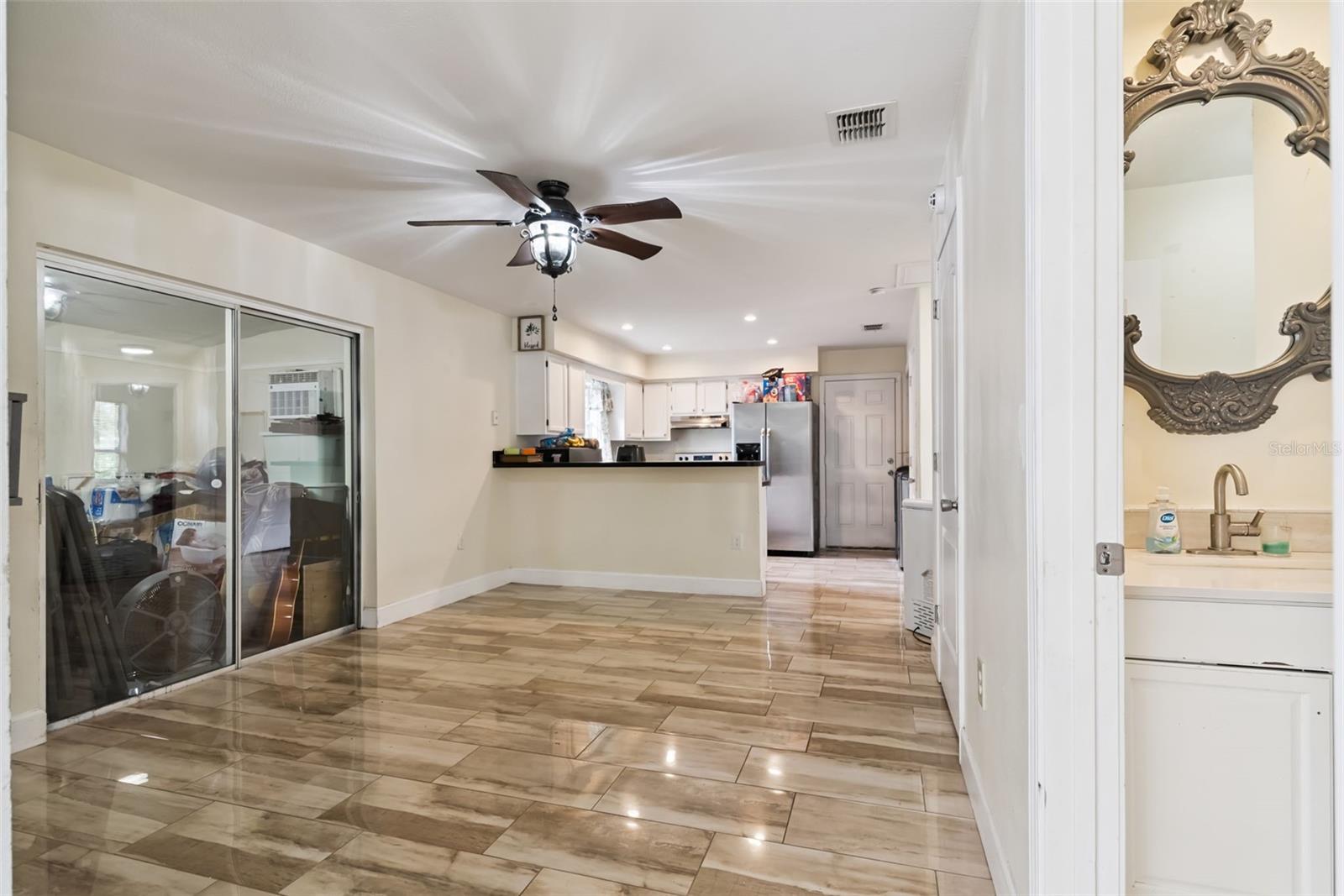 2260 Dolarway, Sanford, FL 32771