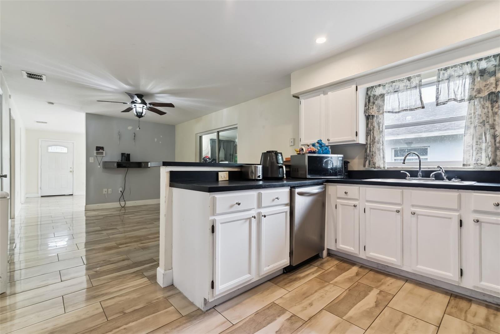 2260 Dolarway, Sanford, FL 32771