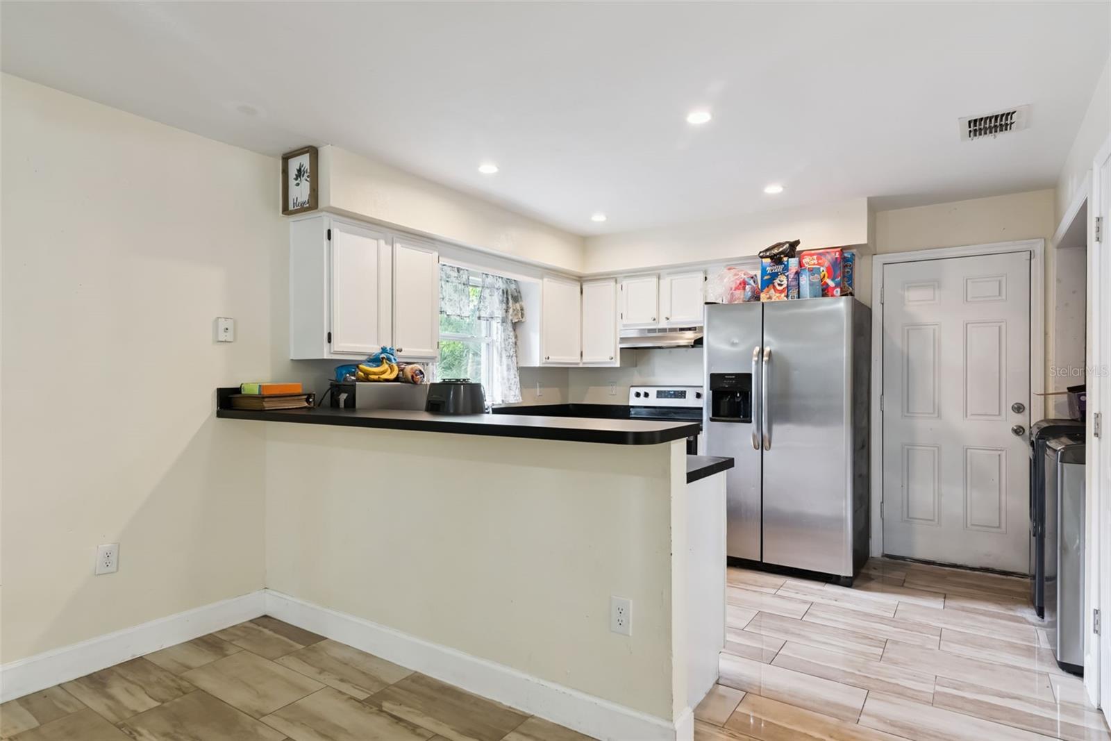 2260 Dolarway, Sanford, FL 32771