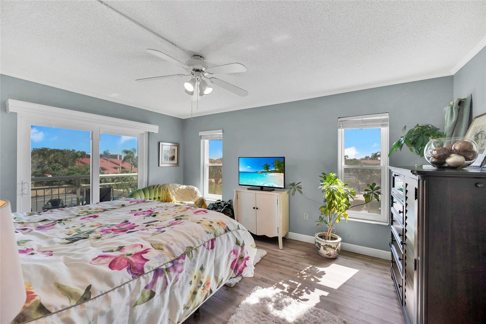 4900 Brittany Unit 301, St Petersburg, FL 33715