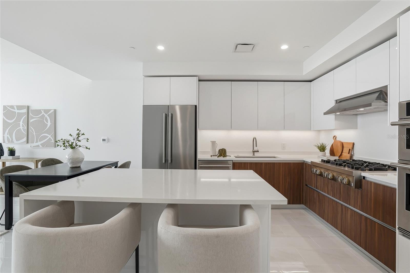400 Central Unit 2008, St Petersburg, FL 33701