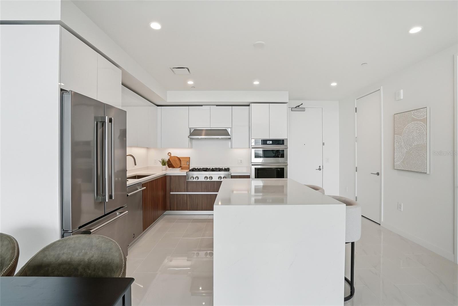 400 Central Unit 2008, St Petersburg, FL 33701