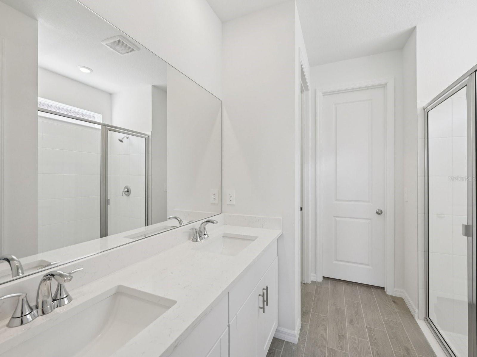 9009 Venetia, Palmetto, FL 34221