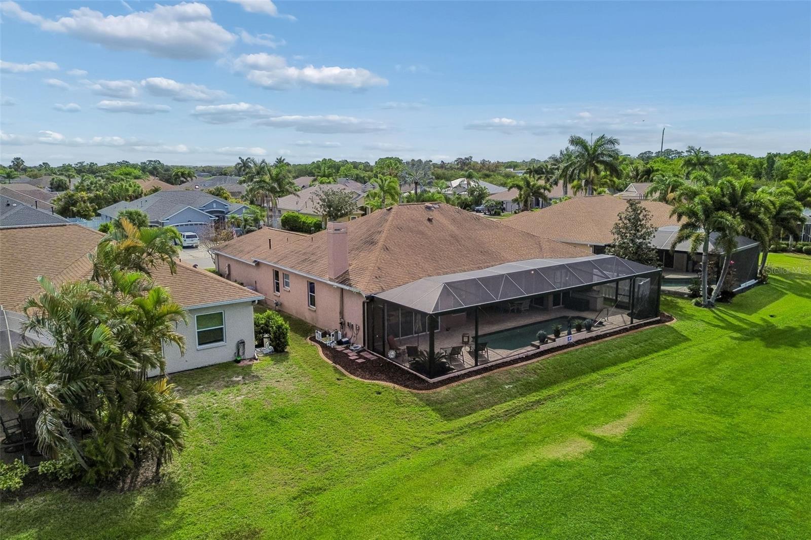 566 Planters Manor, Bradenton, FL 34212