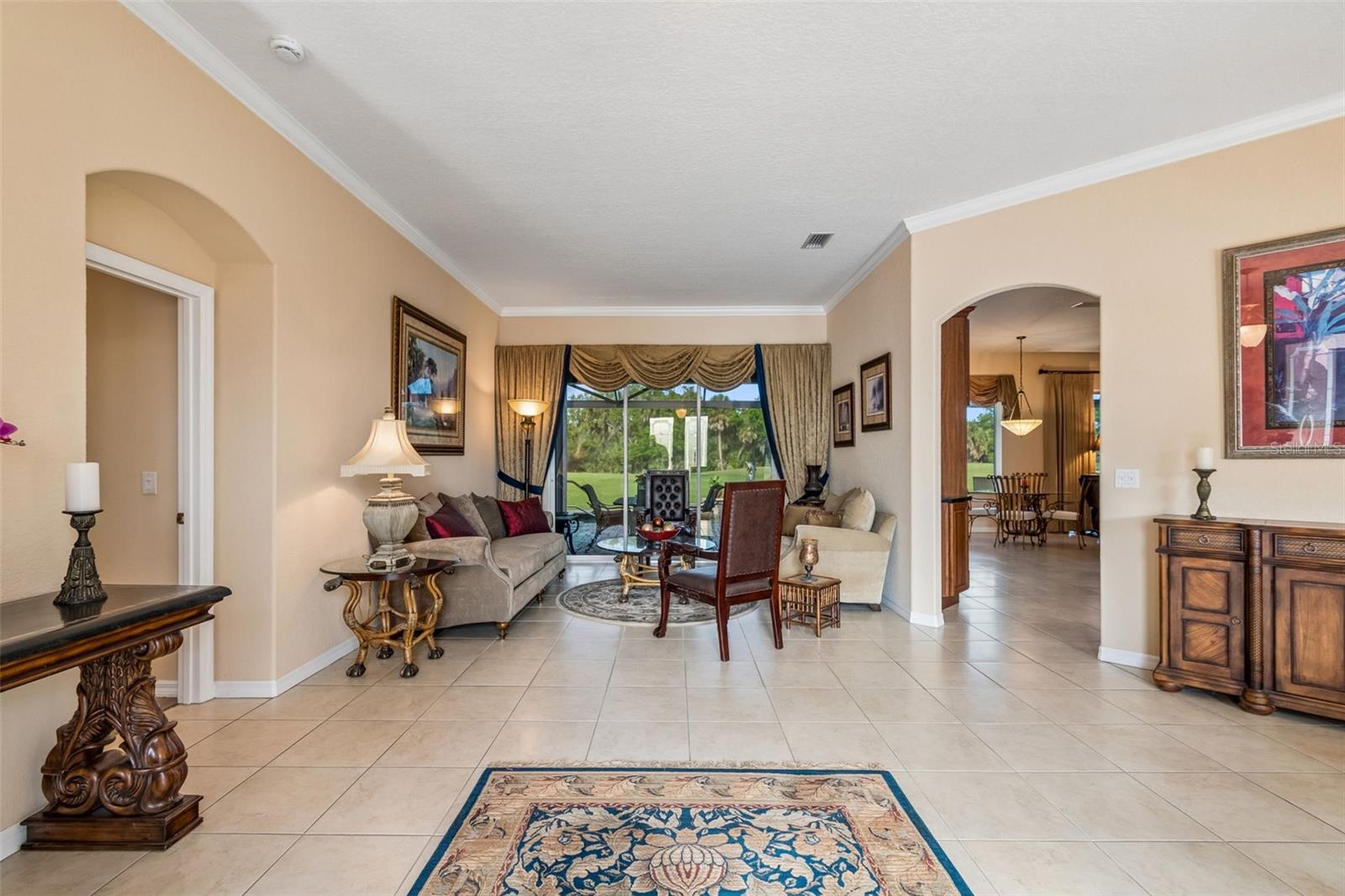 566 Planters Manor, Bradenton, FL 34212