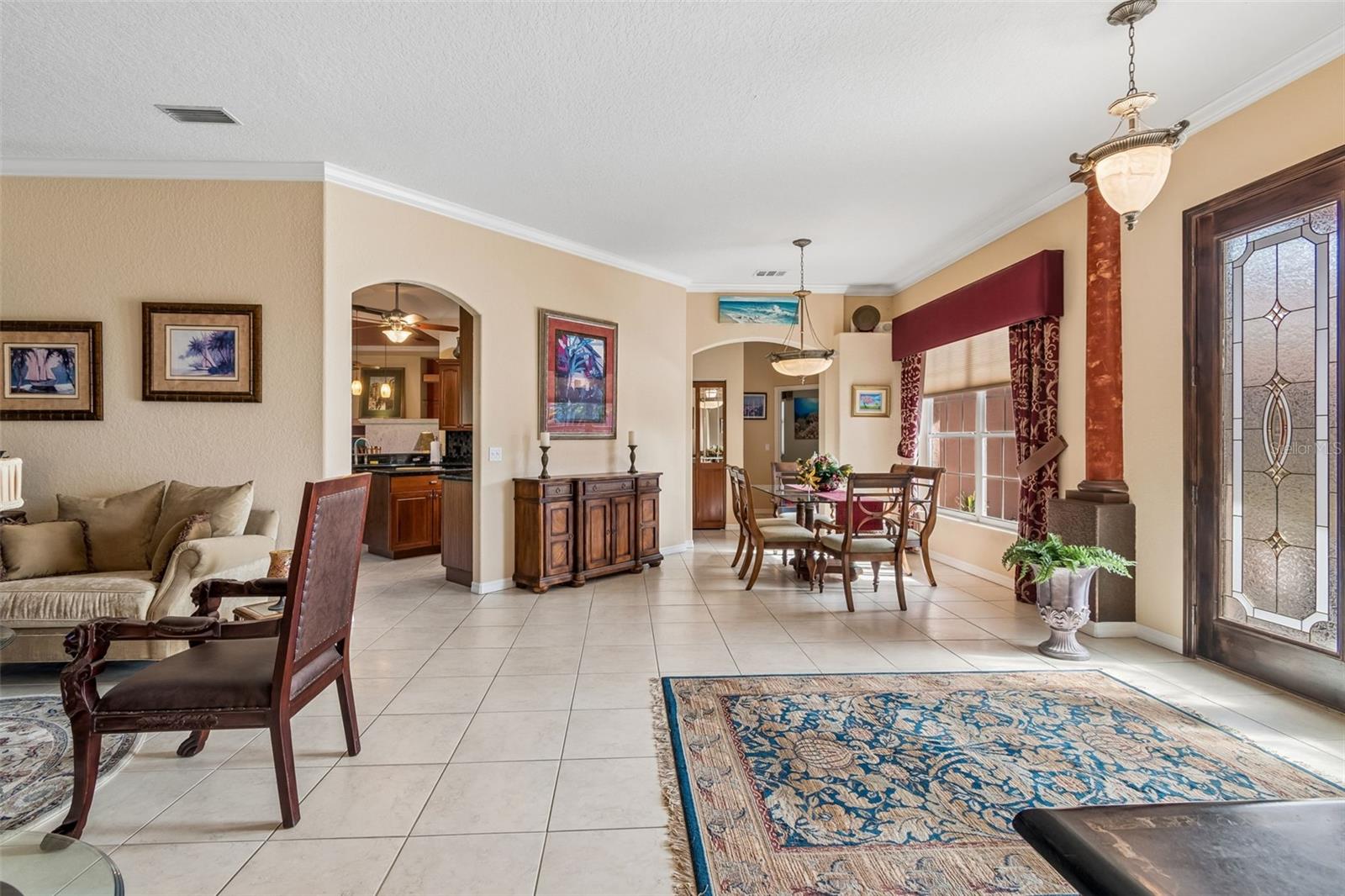 566 Planters Manor, Bradenton, FL 34212