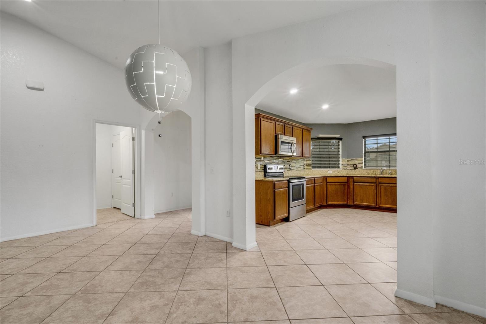 1712 Charmi, Lakeland, FL 33810
