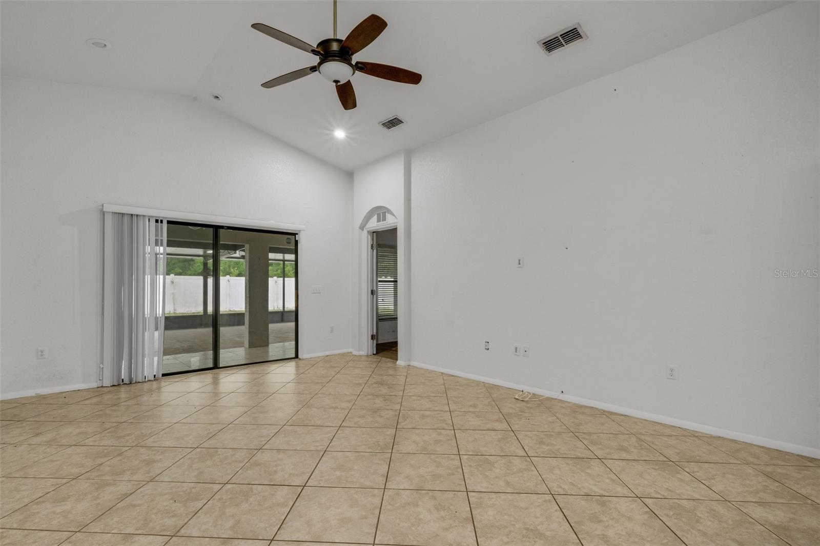 1712 Charmi, Lakeland, FL 33810