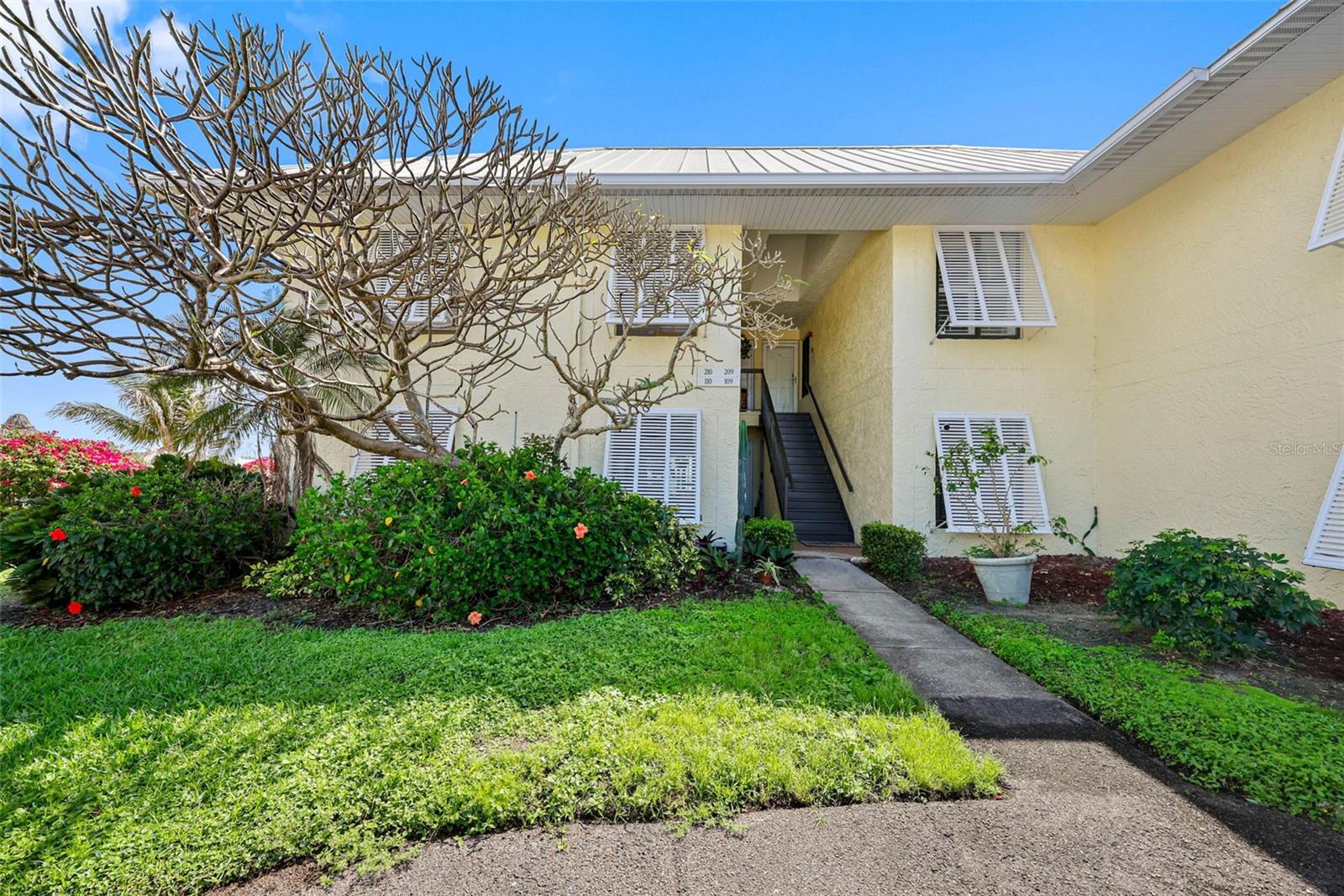 7300 Sunshine Skyway Unit 210, St Petersburg, FL 33711