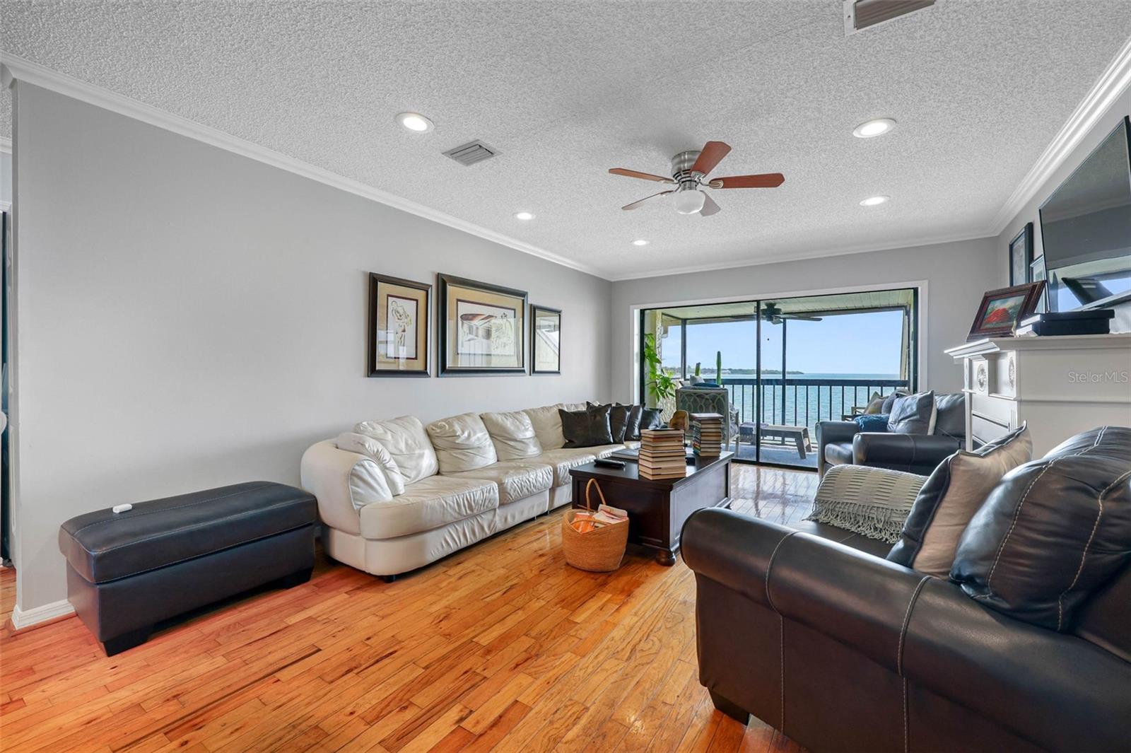 7300 Sunshine Skyway Unit 210, St Petersburg, FL 33711
