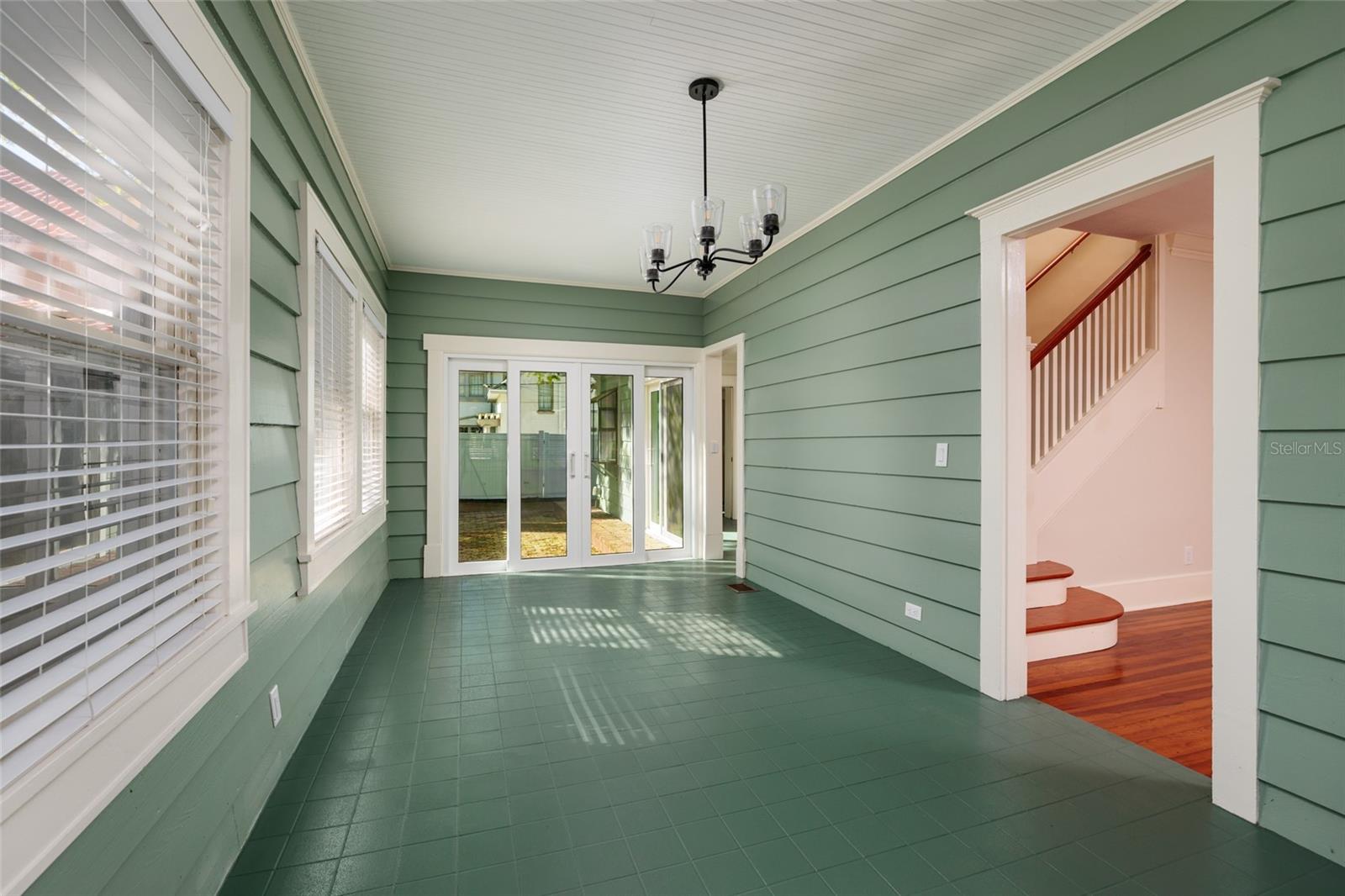 756 17th, St Petersburg, FL 33704
