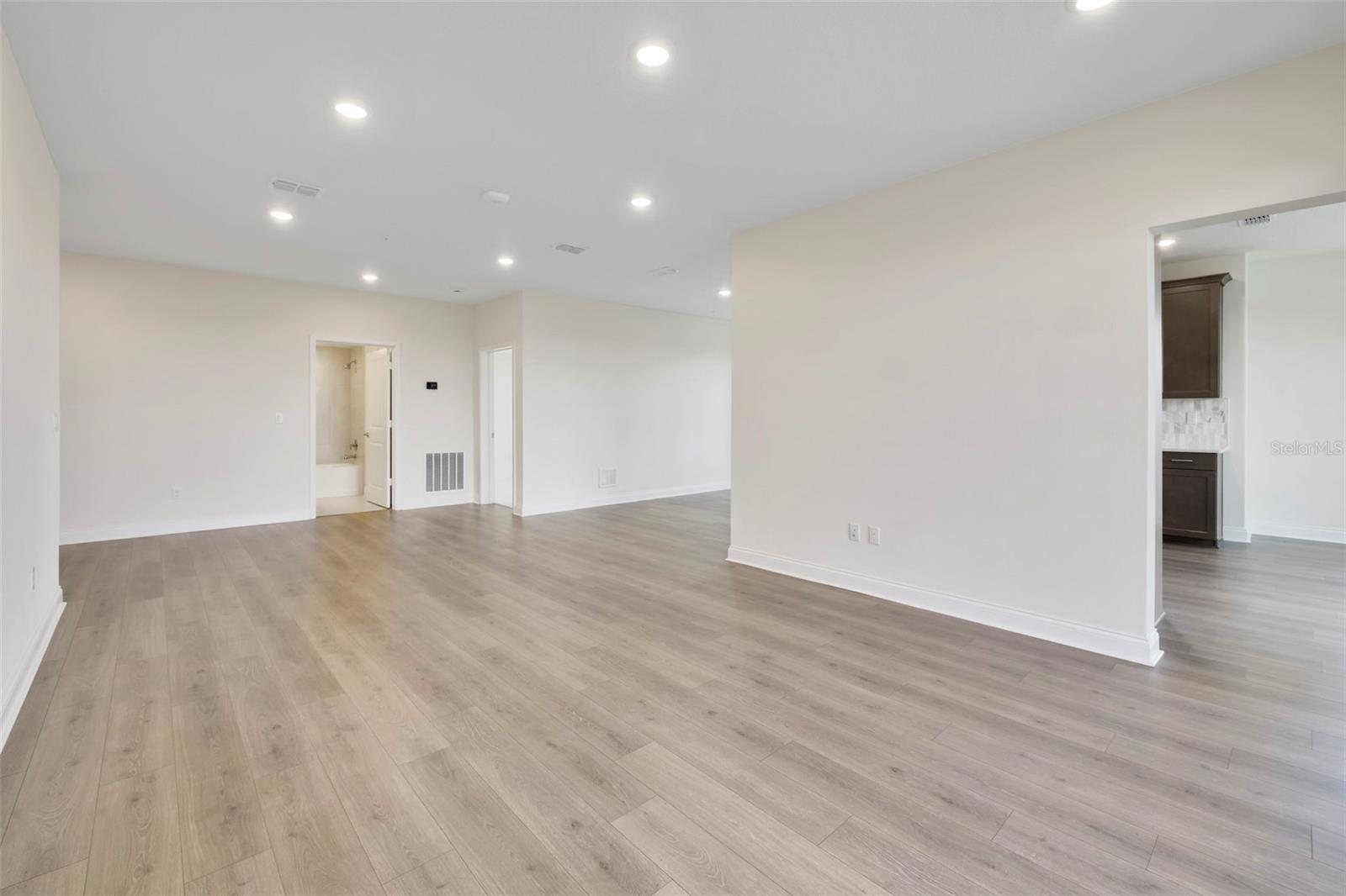 7545 Laureate Unit 7303, Orlando, FL 32827