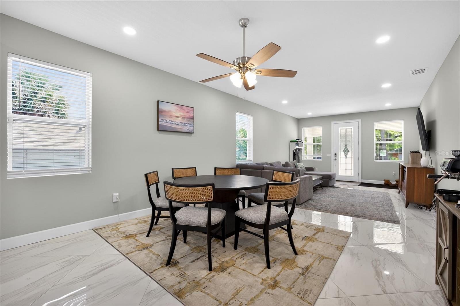 711 28th, St Petersburg, FL 33705