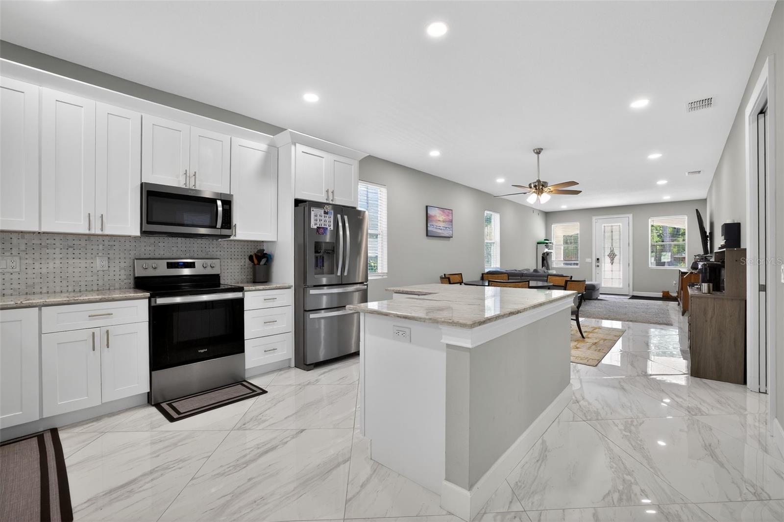 711 28th, St Petersburg, FL 33705