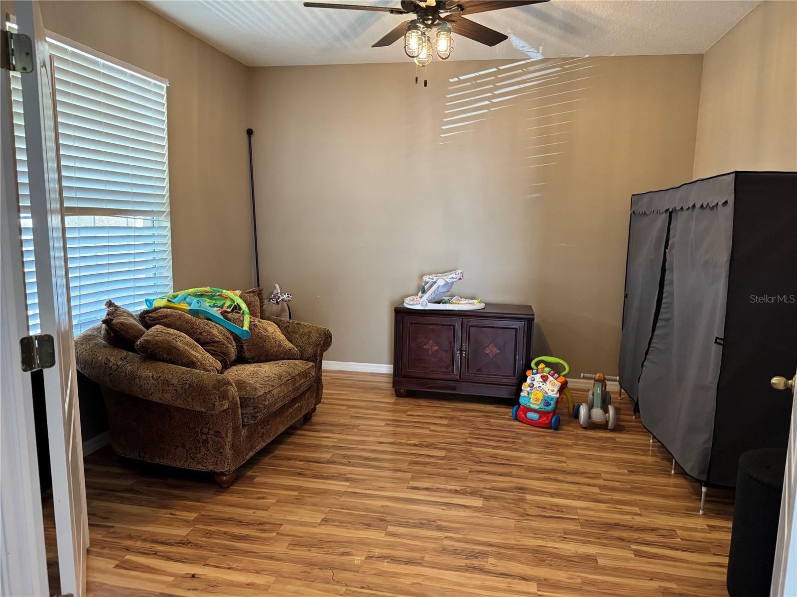 435 Stone Briar, Ruskin, FL 33570