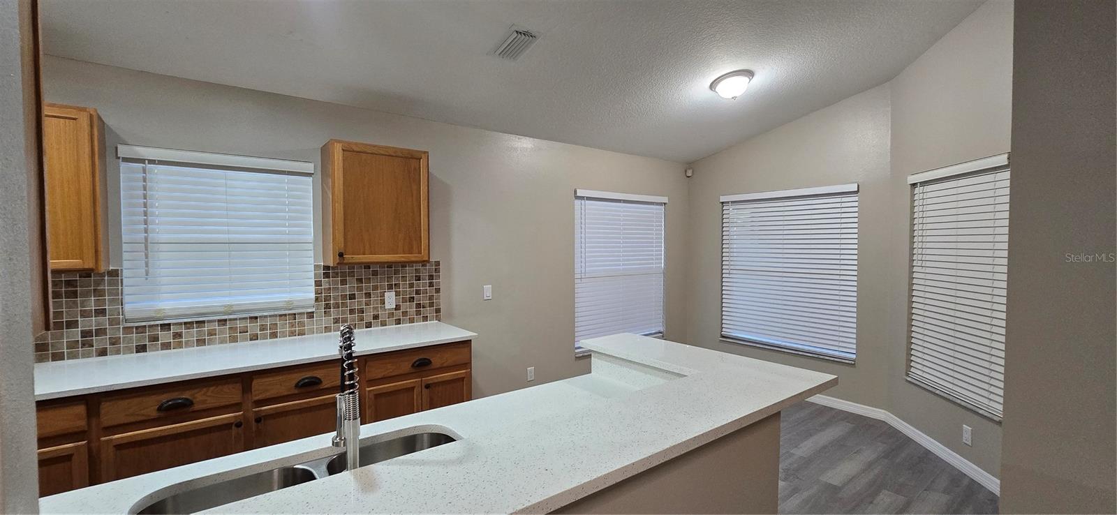 1810 Greystone Heights, Valrico, FL 33594