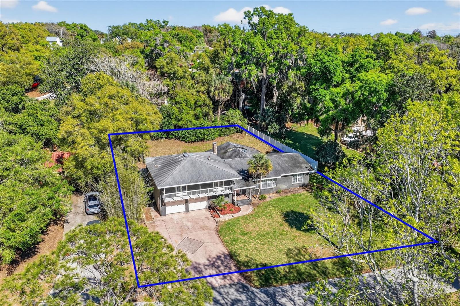 1039 Lake Gracie, Eustis, FL 32726