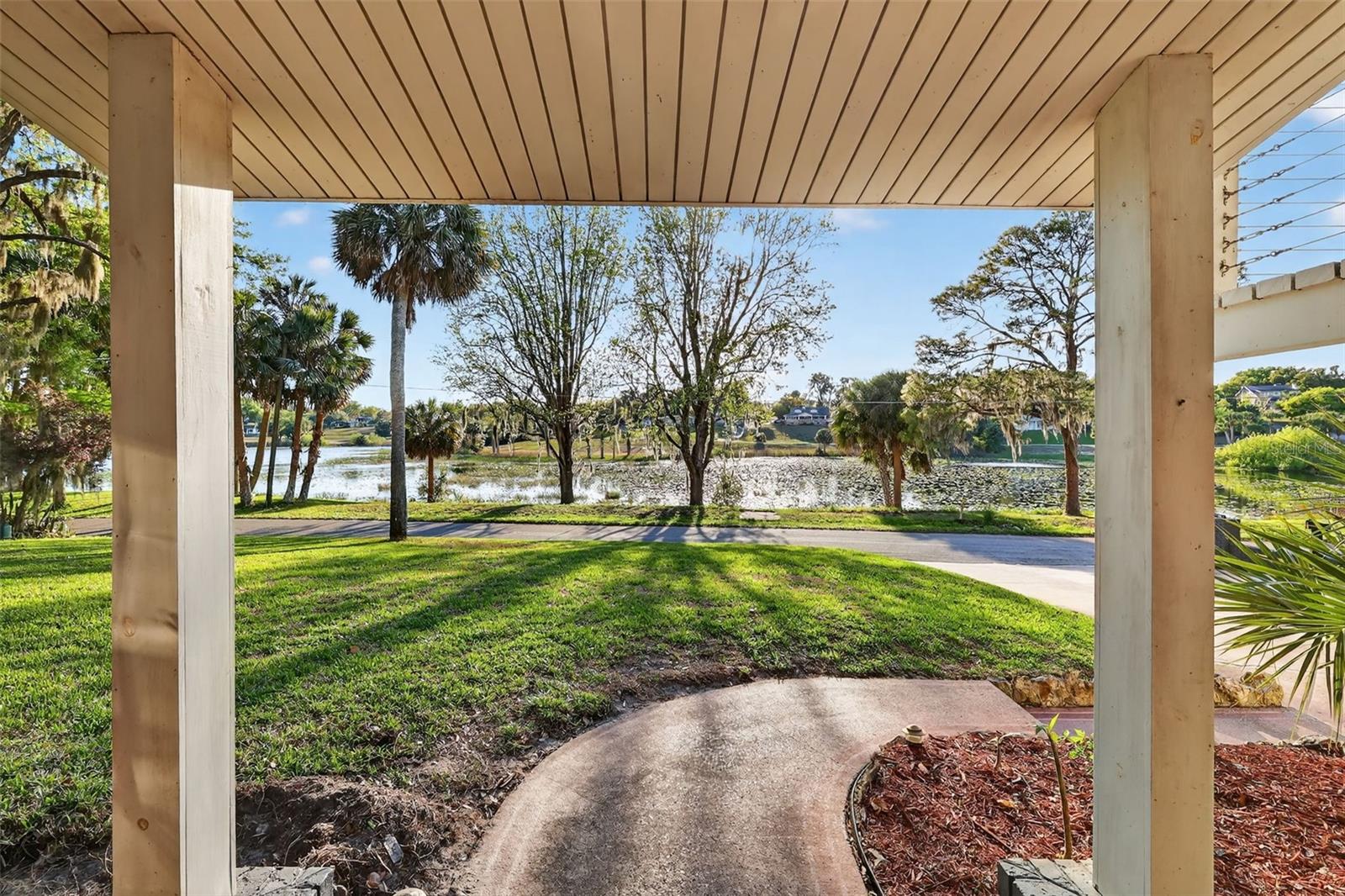 1039 Lake Gracie, Eustis, FL 32726