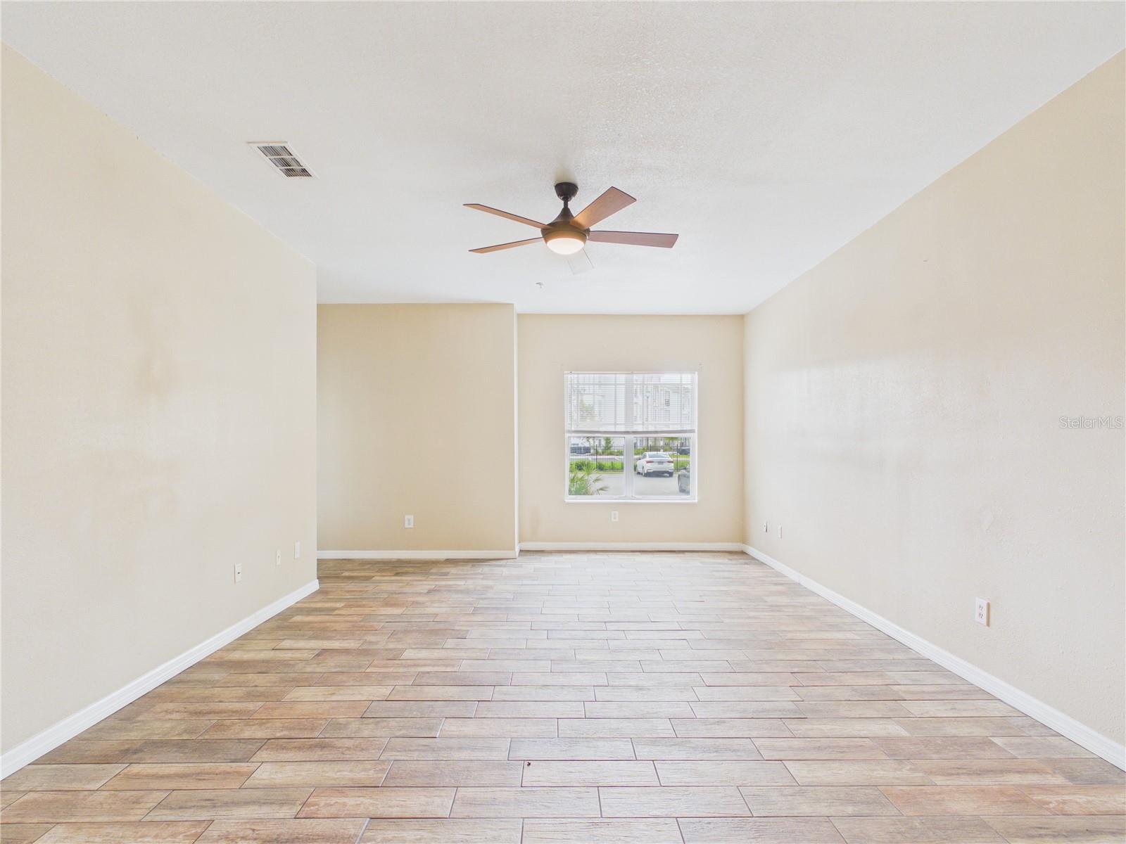 16305 Enclave Village Unit 102, Tampa, FL 33647