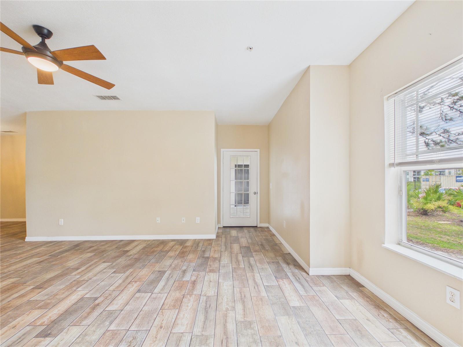 16305 Enclave Village Unit 102, Tampa, FL 33647