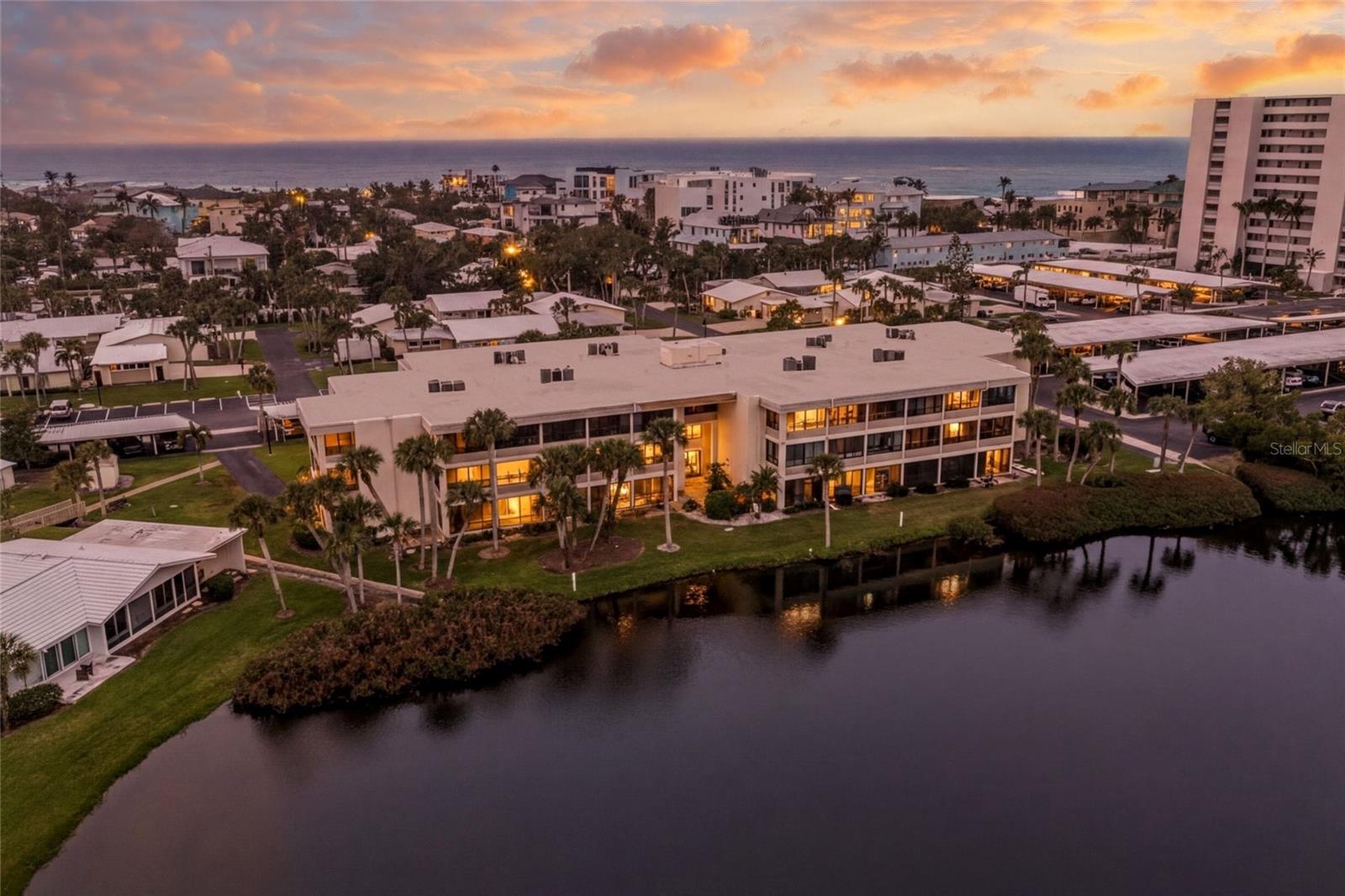 101 Whispering Sands Unit 105, Sarasota, FL 34242