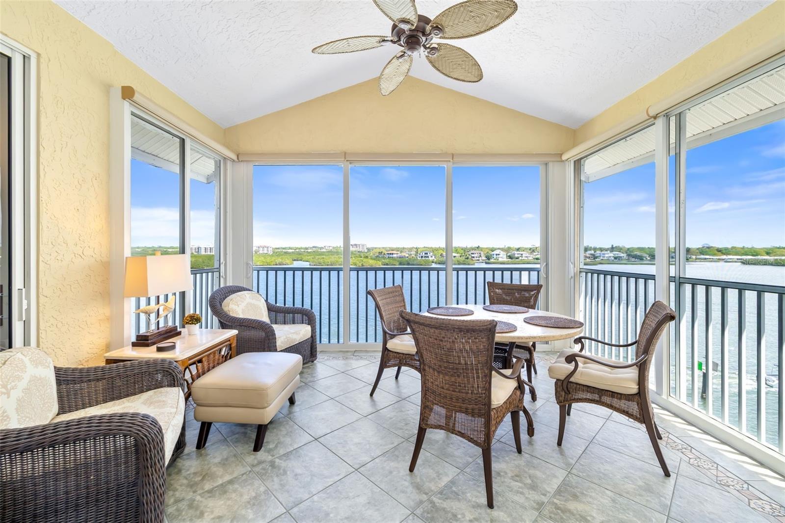 1280 Dolphin Bay Unit 504, Sarasota, FL 34242