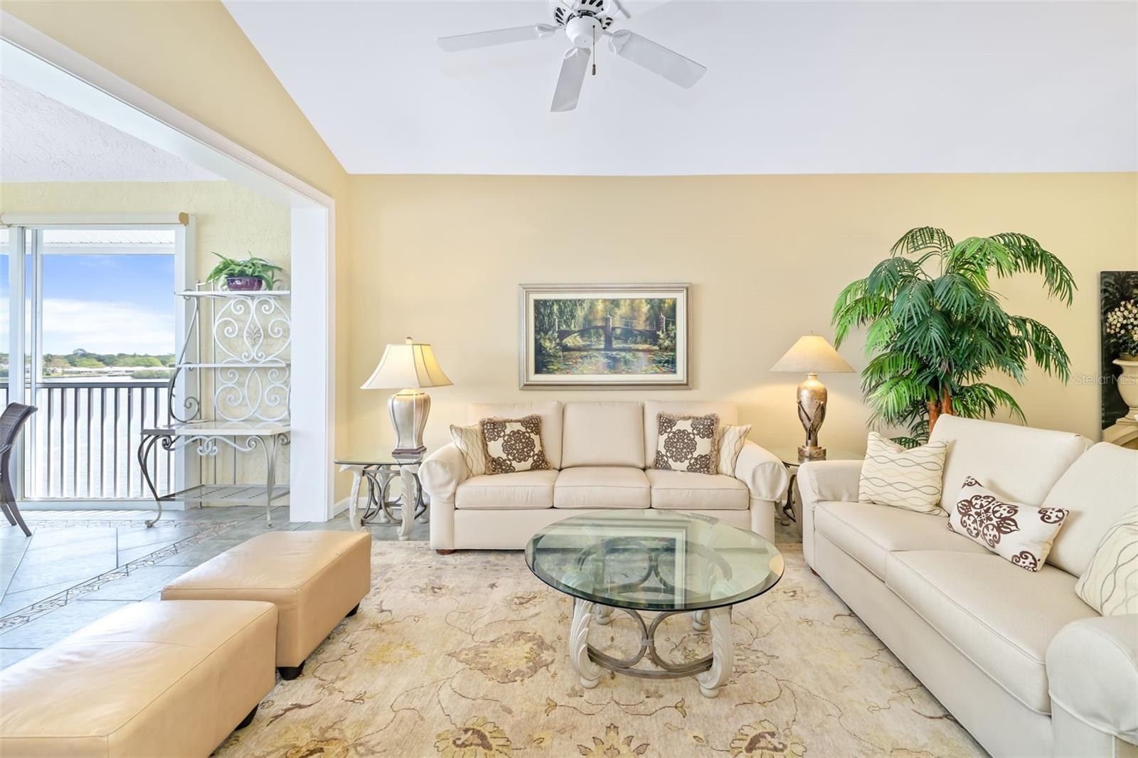 1280 Dolphin Bay Unit 504, Sarasota, FL 34242