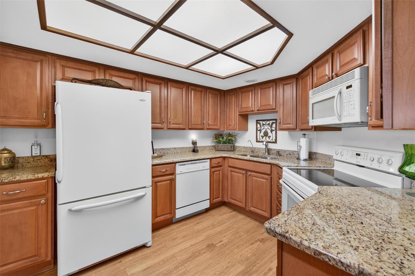14820 Rue de Bayonne Unit 302, Clearwater, FL 33762