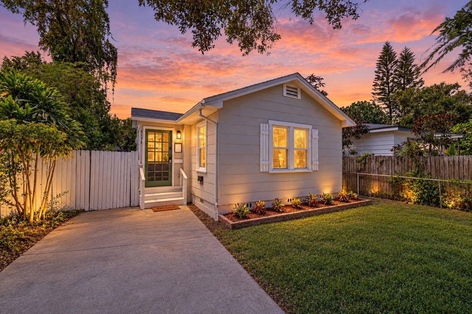 1777 28th, St Petersburg, FL 33713