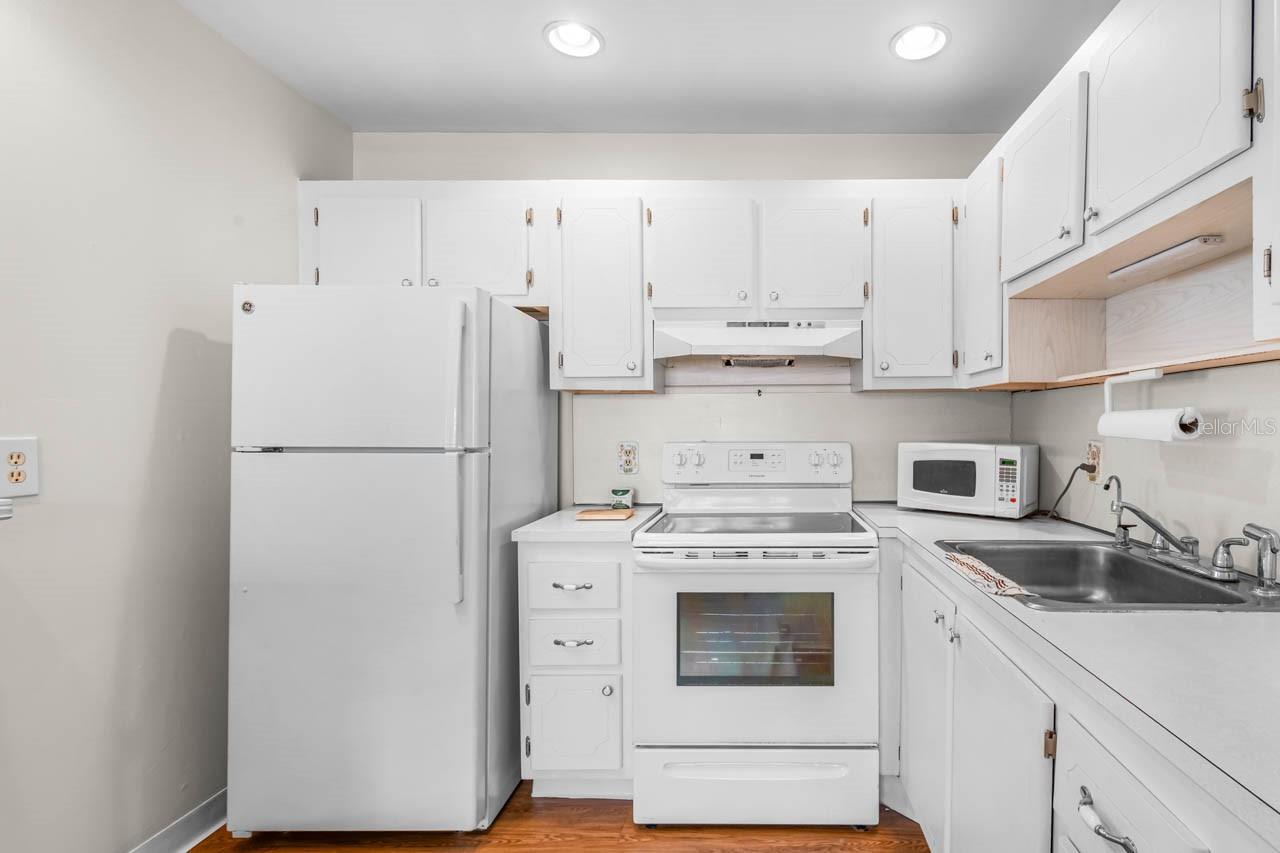 1801 Bedford Unit 30, Sun City Center, FL 33573
