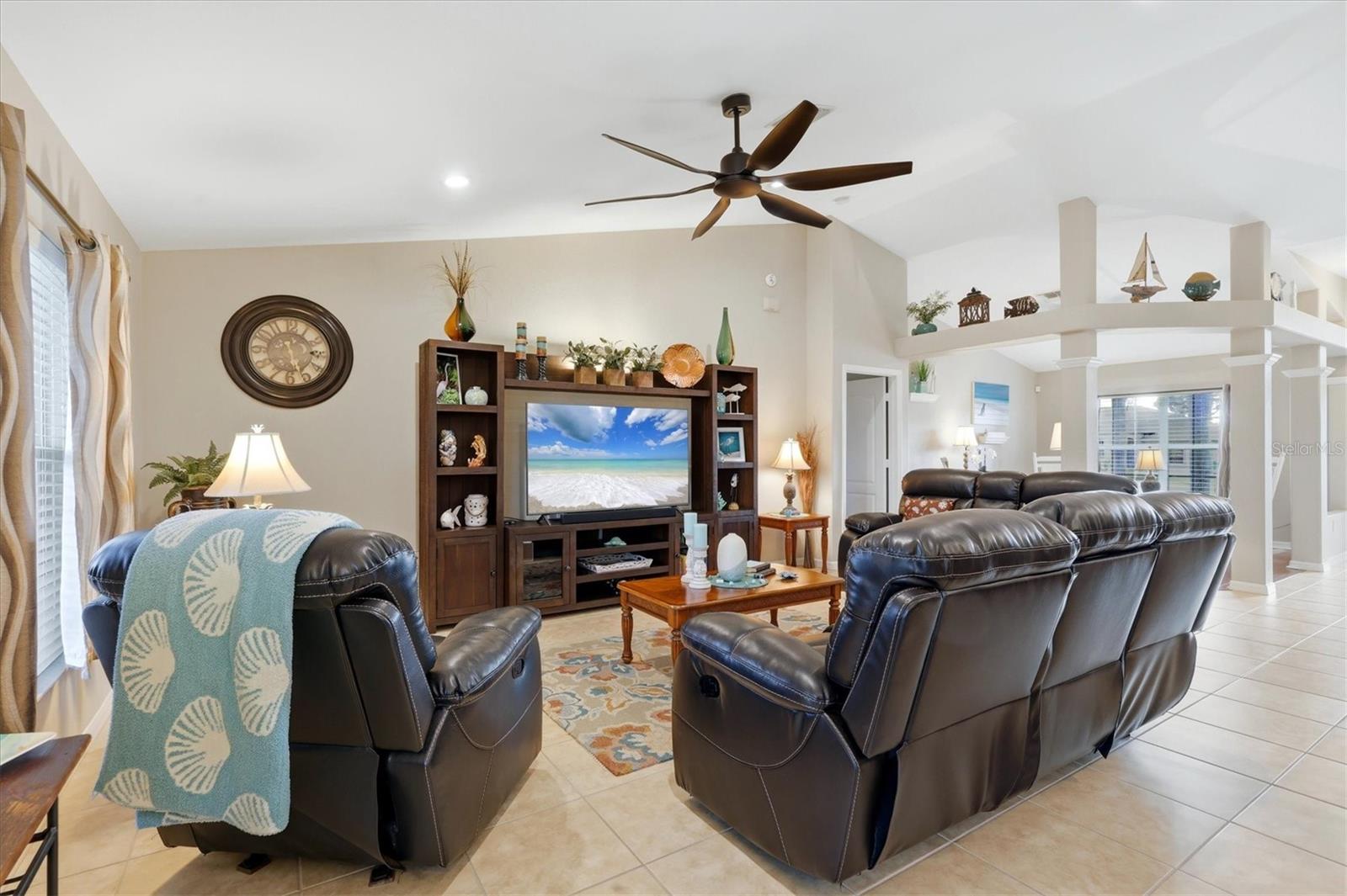 827 Rotonda, Rotonda West, FL 33947