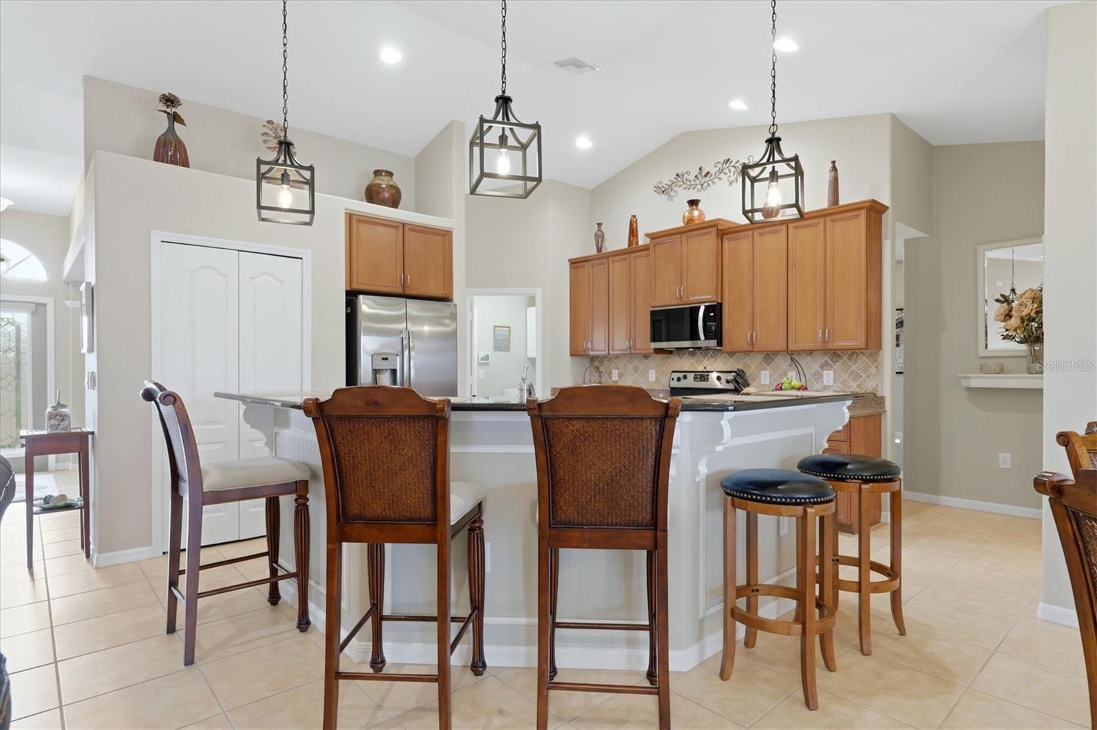 827 Rotonda, Rotonda West, FL 33947