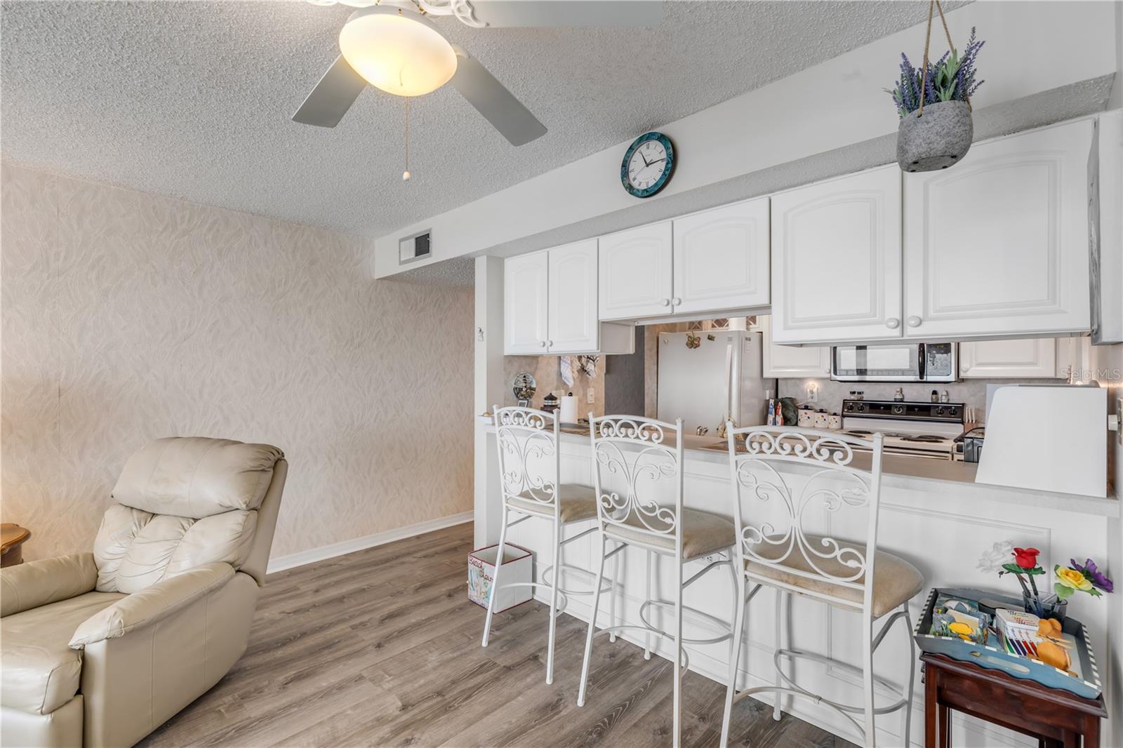 5203 Atlantic Unit 412b, New Smyrna Beach, FL 32169