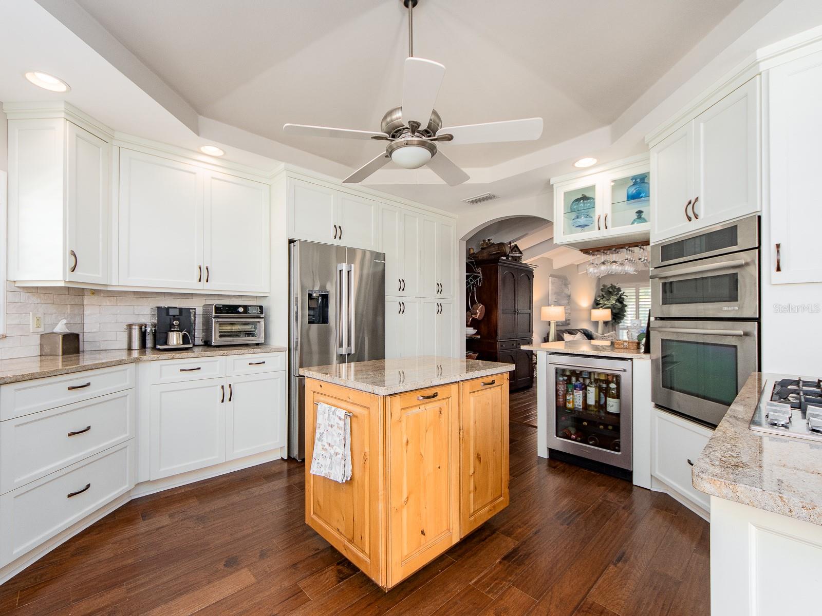 707 Snug, Clearwater Beach, FL 33767